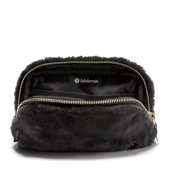 Lululemon Everywhere Belt Bag
Plush Fleece, Black with Gold Accent hardware, NWT - Picture 3 of 9